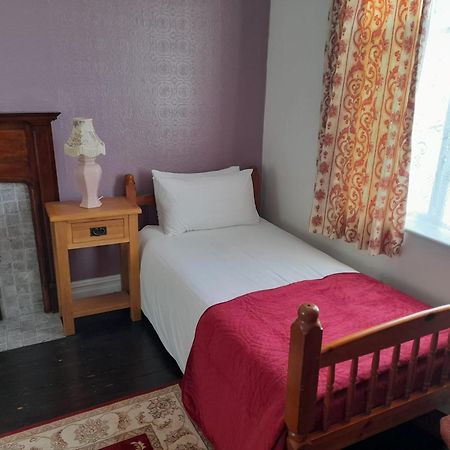 Kingsway Bed & Breakfast Bed & Breakfast Broxbourne Dış mekan fotoğraf